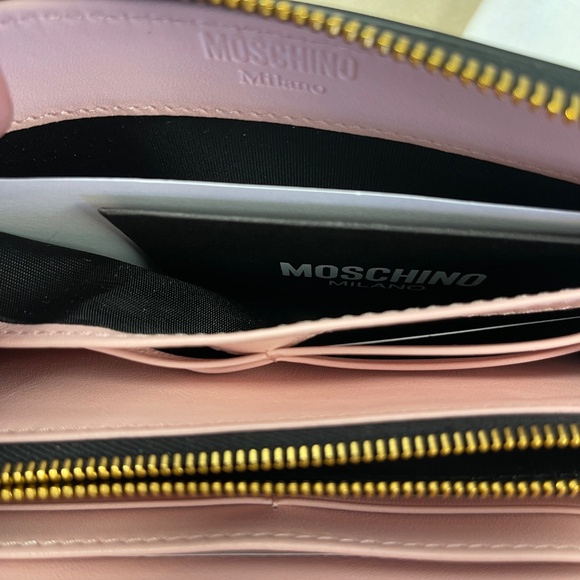 Moschino Couture Pink Zip Around Large Wristlet Wallet - NWT - Picture 9 of 13